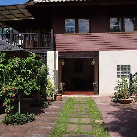 Banjai Garden Guesthouse Chiang Mai Ngoại thất bức ảnh