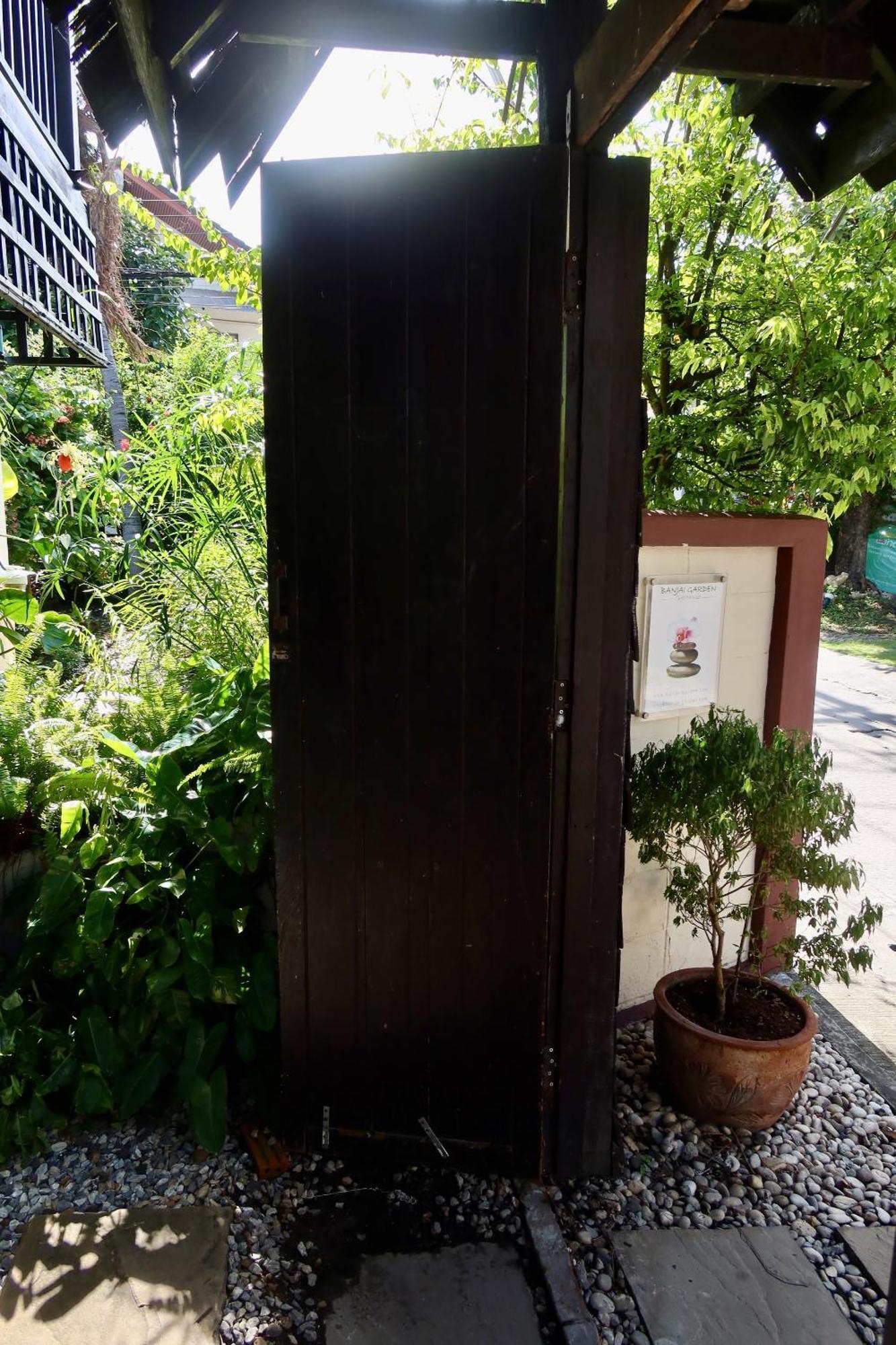 Banjai Garden Guesthouse Chiang Mai Ngoại thất bức ảnh